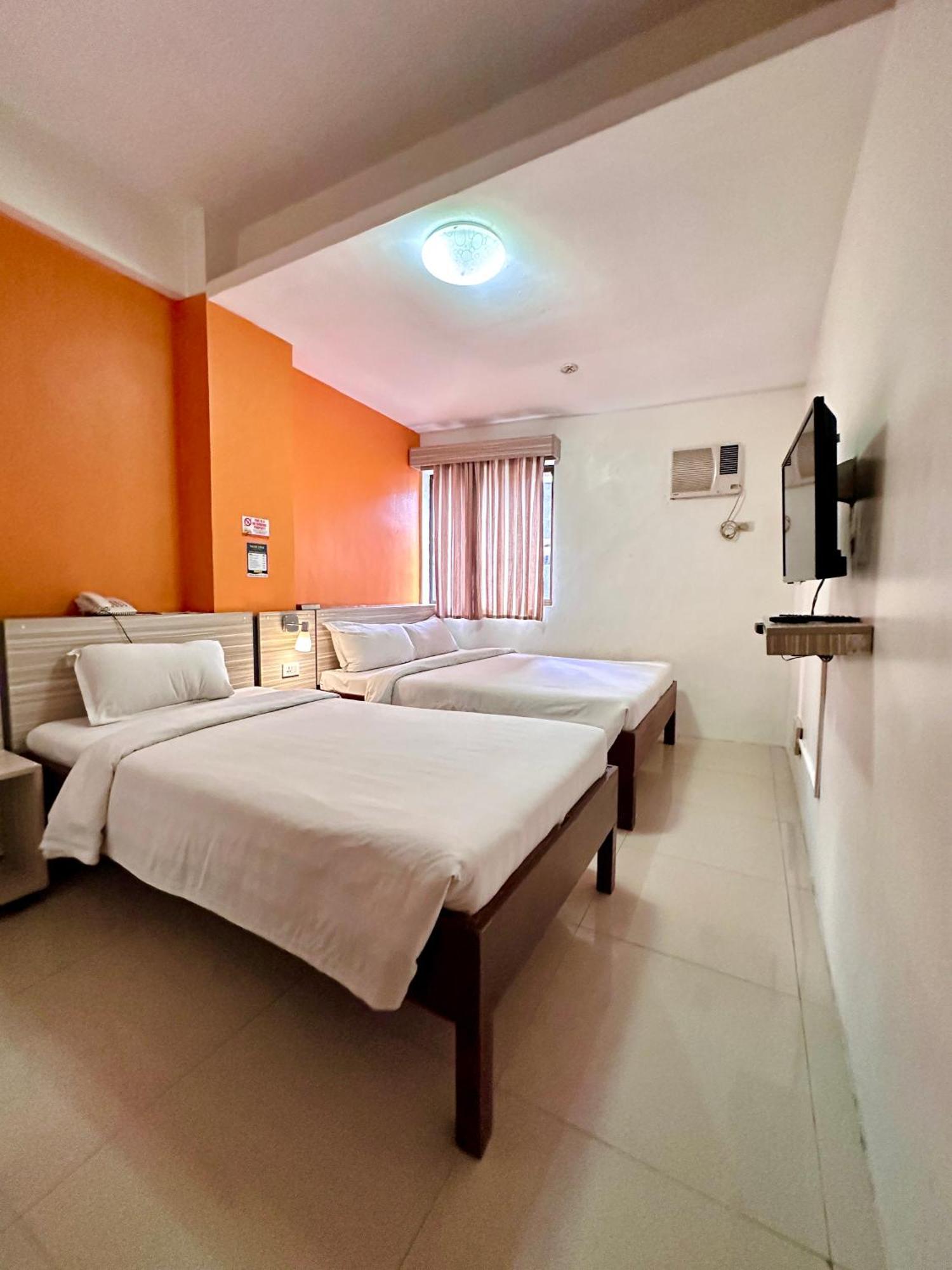 Travelbee Business Inn Cebu Екстериор снимка