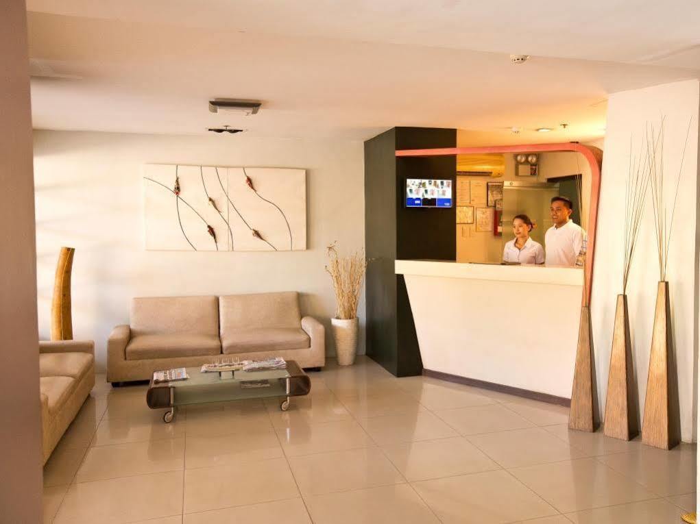 Travelbee Business Inn Cebu Екстериор снимка