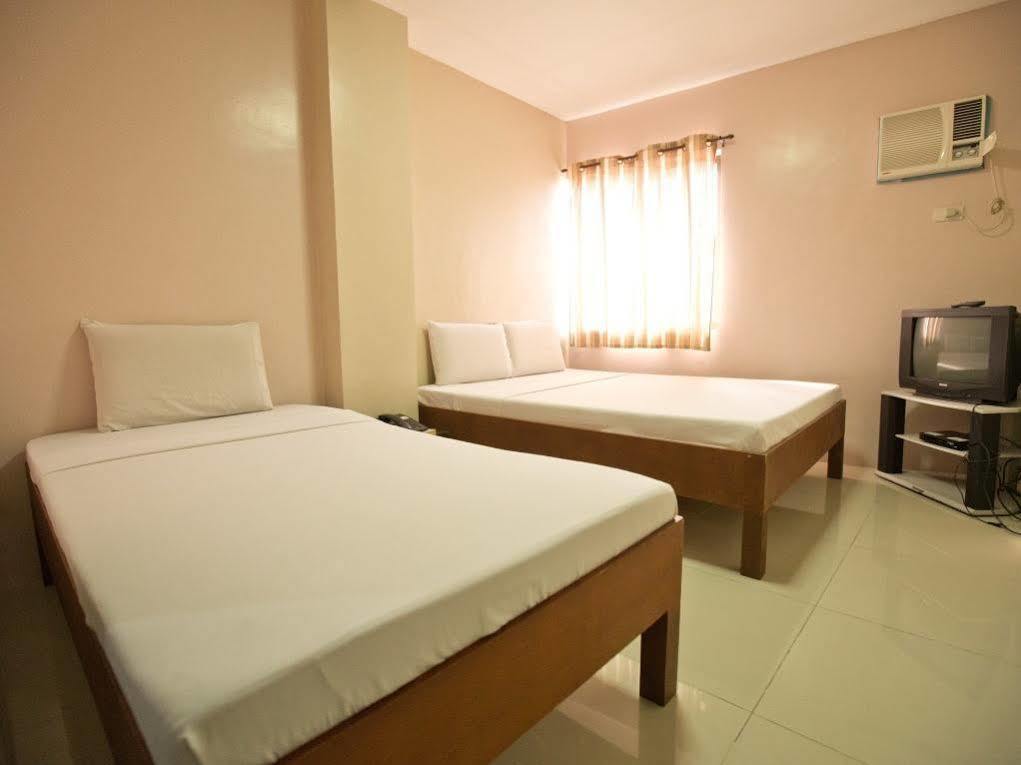 Travelbee Business Inn Cebu Екстериор снимка