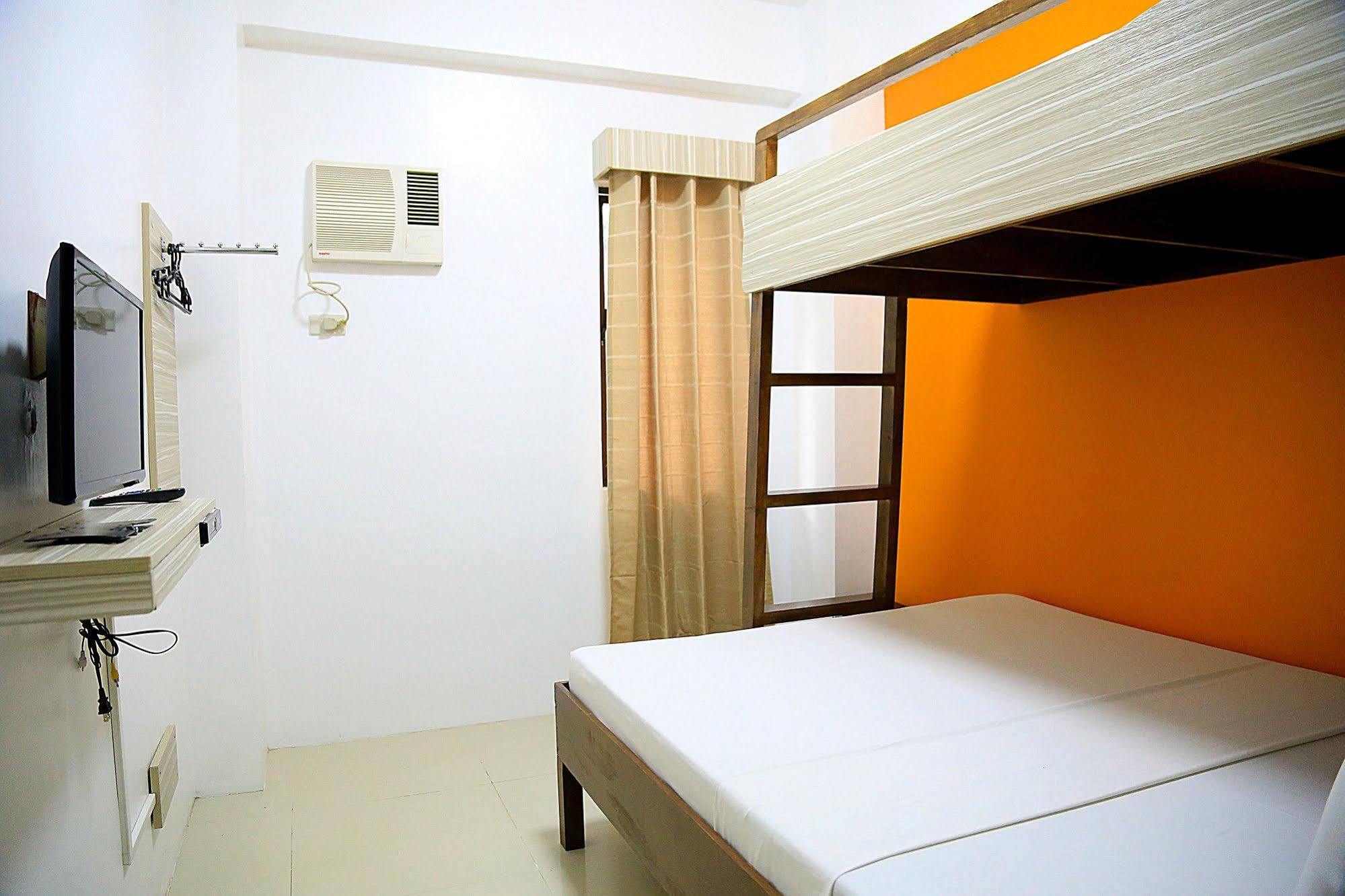 Travelbee Business Inn Cebu Екстериор снимка